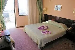 Akropol Hotel